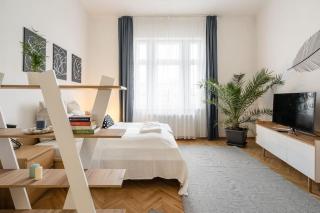 East Side Living Apartment - Budapest - 8