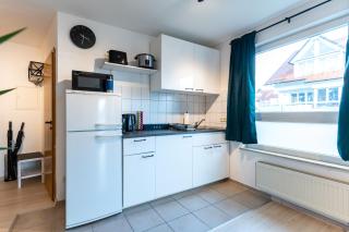 Mercedes I Stuttgart I Kitchen I Home Office I Parkplatz - Böblingen - 2