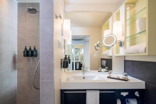 Hotel Indigo - Dusseldorf - Victoriaplatz by IHG - Düsseldorf - 9