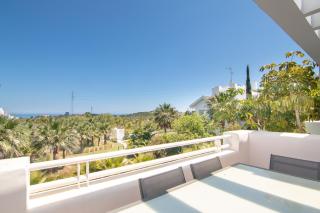 2237-Modern apt with private beach - Estepona - 9