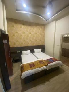 Dwivedi Hotels Sri Omkar Palace - Benares - 7