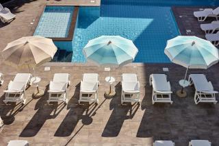 Golden Hotel - 3