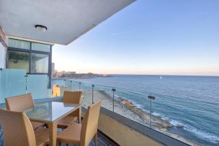 Spacious Seafront 3BR, Sliema near Beach, AC Wifi by 360 Estates - 6