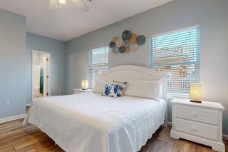 Eye-catching Property w/ Picturesque Coastal Views - Gulf Shores - 8