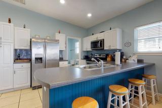 Eye-catching Property w/ Picturesque Coastal Views - Gulf Shores - 6