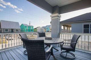 Eye-catching Property w/ Picturesque Coastal Views - Gulf Shores - 3