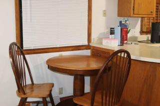 Spacious 4-bedroom home in quiet neighborhood - 8