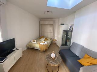 Bonito Estudio con terraza - Madrid - 9