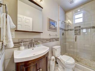 Marvelous Midtown Stay with a Modern Twist - Sacramento - 6
