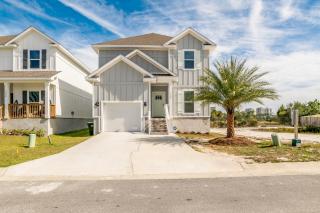 Serenity Island Treasure At 7868 Evening Glow Drive - Pensacola - 7