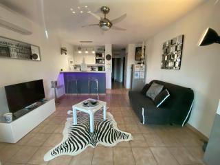 APPARTEMENT 4 PERSONNES PORT GRIMAUD - COTE D'AZUR - 2