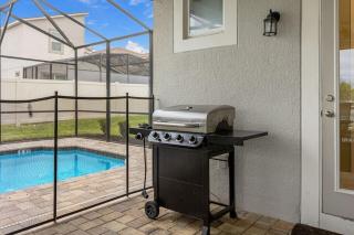 Solara Resort Themed Bedrooms - South facing pool - Kissimmee - 4