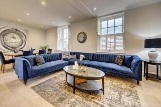 The Penthouse - Allocated Parking with City Views - 4