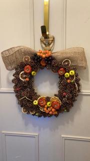 Nancie's Place - DARTMOUTH TOWN CENTER with PRIVATE PARKING - A Traditional Georgian PRIVATE DUPLEX APARTMENT - BEAUTIFULLY REFURBISHED - TWO BEDROOMS, BATHROOM, KITCHEN and LOUNGE DINER - 8