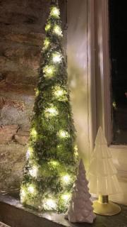 On Season 4 of BBC 1s BEYOND PARADISE - Prospect House is TWO PRIVATE APARTMENTS in this 17th CENTURY COTTAGE - Apartment 2 has a KIDS CABIN BUNK ROOM - Book both apartments for ONE LARGE HOUSE with Connecting Door In Lobby - FREE PUBLIC PARKING OUTSIDE - 8