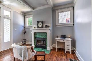 Elegant Colonial with Lovely Details and Character - Memphis - 5