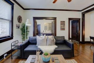 1900's Historic Getaway - Prime Midtown Location! - 1
