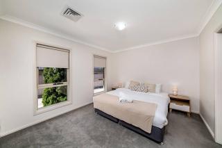 Light & Bright Homely Villa - Wagga Wagga - 2