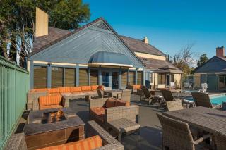 SenS Suites Livermore; SureStay Collection by Best Western - Livermore - 4