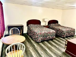 Best In Town Motel - Statesville - 5