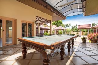Beautiful 5BR Villa Felicity, Pool & Garden, near Naiharn - Rawai Beach - 8