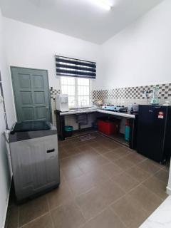 Homestay Kemaman Fyna02 di Bukit Kuang - Kampong Kemaman - 2