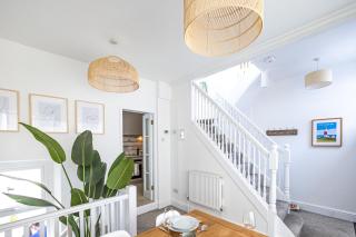 Bright & beautiful 4 bedroom house with sea views - Portland - 6
