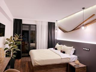 Luxury hotel room with amazing views - 9