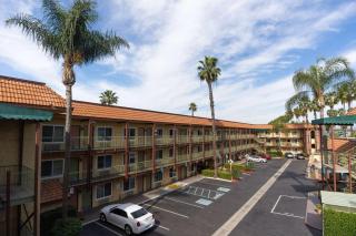 Super 8 by Wyndham Anaheim/Disneyland Drive - Anaheim - 7