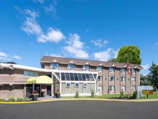 Super 8 by Wyndham Toronto East ON - Toronto - 9