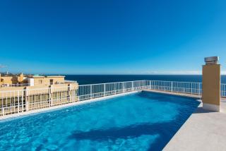 RentAndHomes Beachfront Marbella Center - Marbella - 3