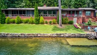 On The Lake - Main House - Lakemont - 9