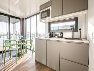 Beautiful houseboat with shared pool - Volendam - 7
