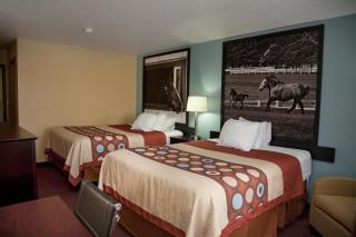 Super 8 by Wyndham Richmond - Richmond - 2