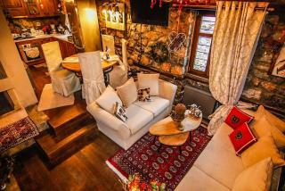 Charming 3-storey Loft with fireplace - Palaios Agios Athanasios - 5