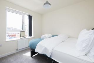 Prime Location & Free Parking Stylish 3-Bed Home - Leicester - 1