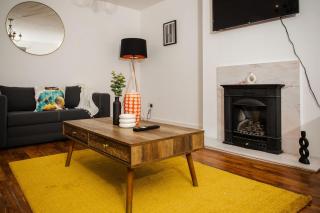 Tower Square House - 2