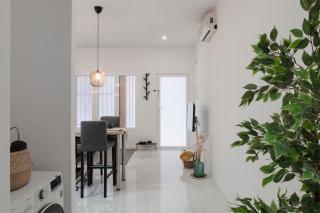 Digital Nomad Retreat 2 -Great Location Near Metro - Valencia - 1