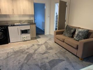 1. Delightful Apartment - Birmingham - 2