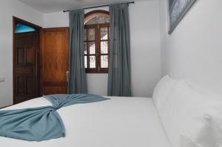 Sea Waves Lanzarote- 500m from Playa Grande, Pool and Terrace By Lanzarote Vacation Homes - 3