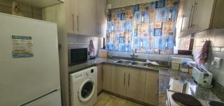 Beach Break Holiday Flat - Port Shepstone - 9