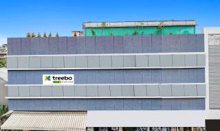 Treebo Classic Grande, Camp - Pune - 9