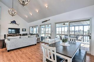 Less Than 2 Mi to Beach Home with Boat Dock in Freeport - Freeport - 1