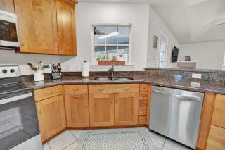 Hibiscus Hideout - 3BR House, Private Pool, Near Bay & Beach! - Panama City Beach - 5