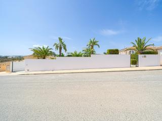 Belvilla by Oyo Villa Torremendo - Torremendo - 3