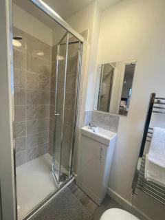 3. Exemplary Twin bed Studio - Birmingham - 1
