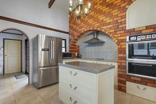 Magnificent Beachfront Mansion - Pool - Fireplace - Auckland - 8