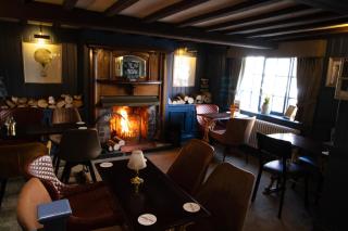The Wheatsheaf Pub, Kitchen & Rooms - Bingham - 4