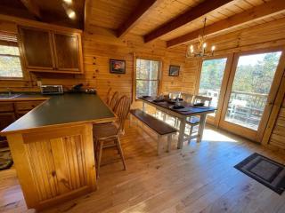 The Mountaineer Cabin Walk to Greenway 5min to ASU - Boone - 9
