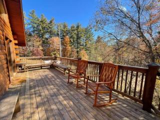The Mountaineer Cabin Walk to Greenway 5min to ASU - Boone - 7